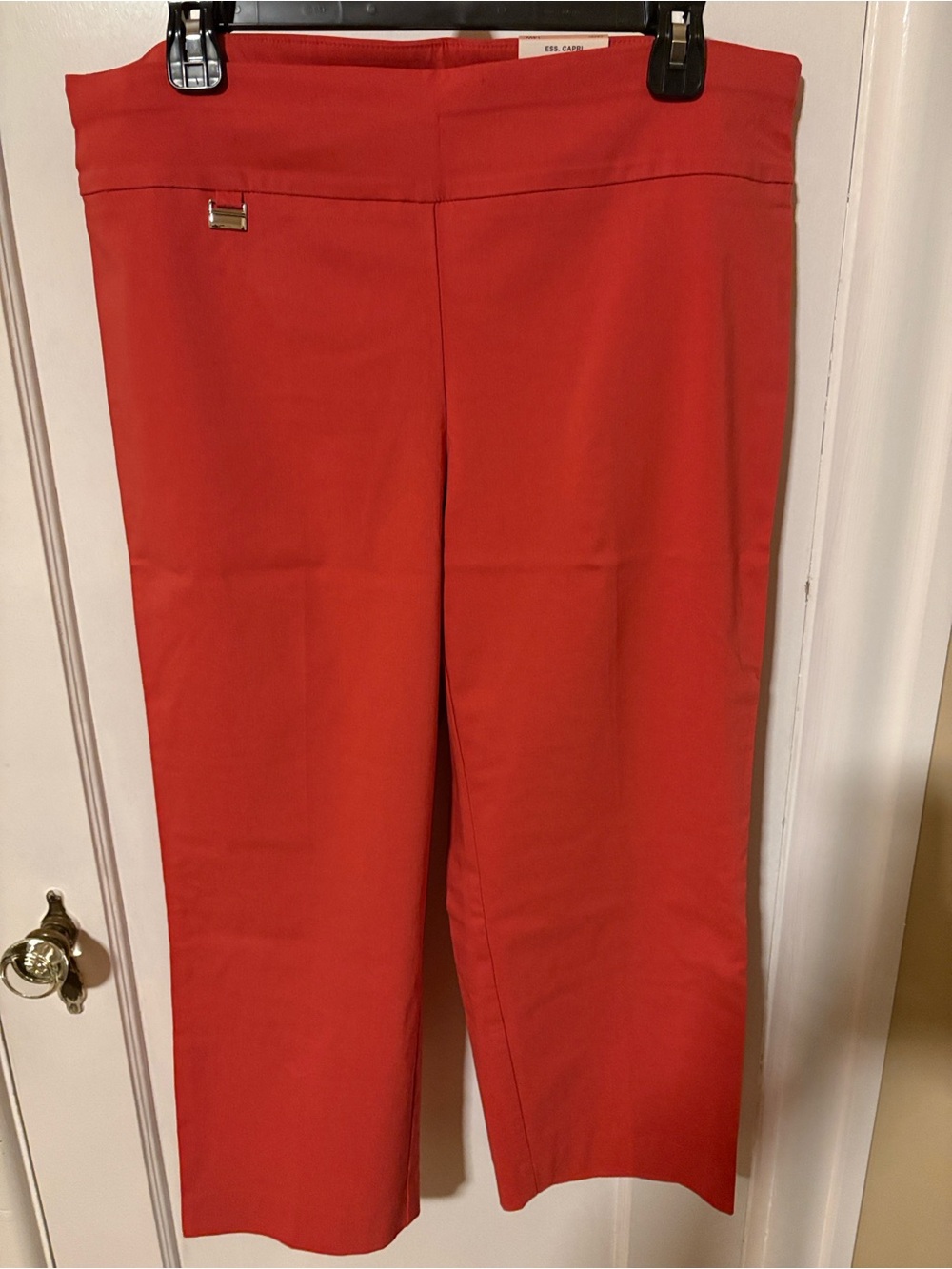 NWT Women’s Alfani Orange Cropped Ponte Cropped Pants/ Capris